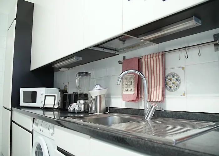 Apartment Flour -